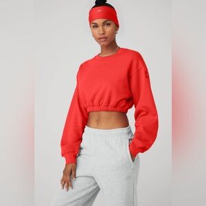 ALO Yoga Red Cropped Sweatshirt
Devotion Pullover Fleece Crop Top size XL